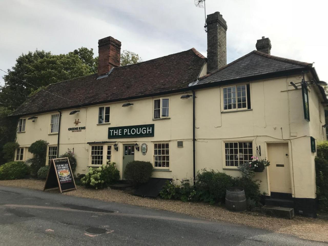 The Plough Hotel Great Chesterford Buitenkant foto